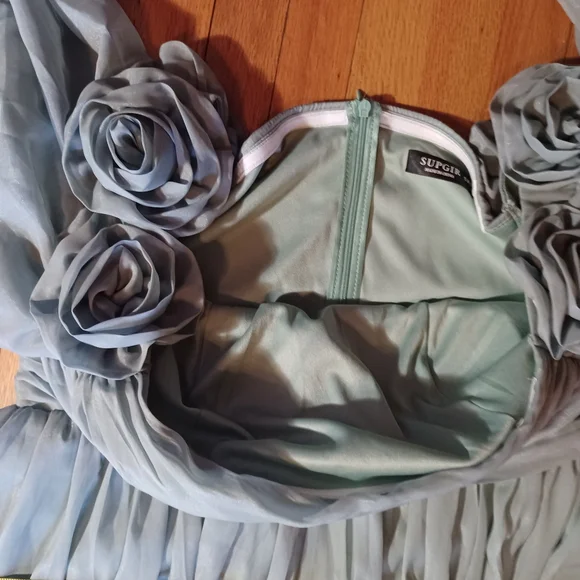 Green Maxi Pl Maternity Dress Puff Sleeves RosesGathering Check Measurements - Picture 6 of 15